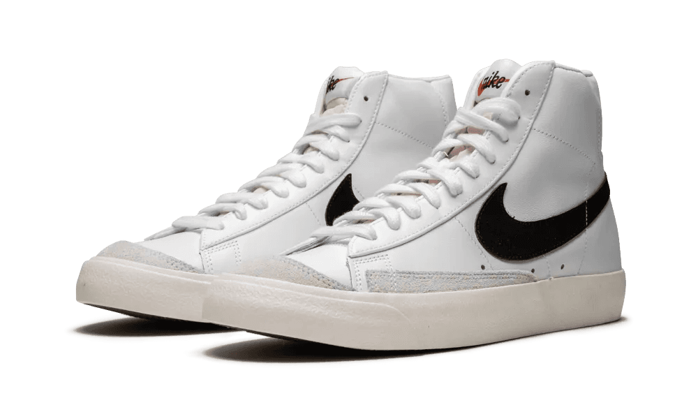 Nike Blazer Mid 77 Vintage White Black - Image 1