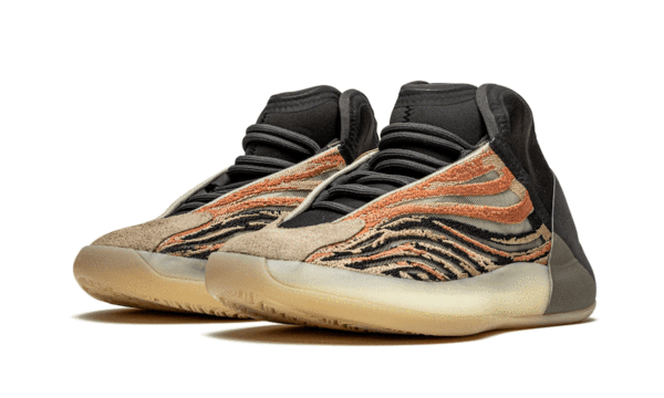Yeezy QNTM Flash Orange - Image 1