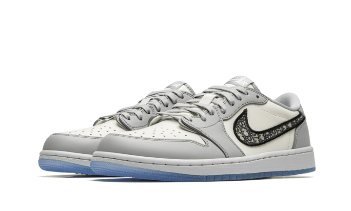 Jordan 1 Retro Low Dior - Image 1