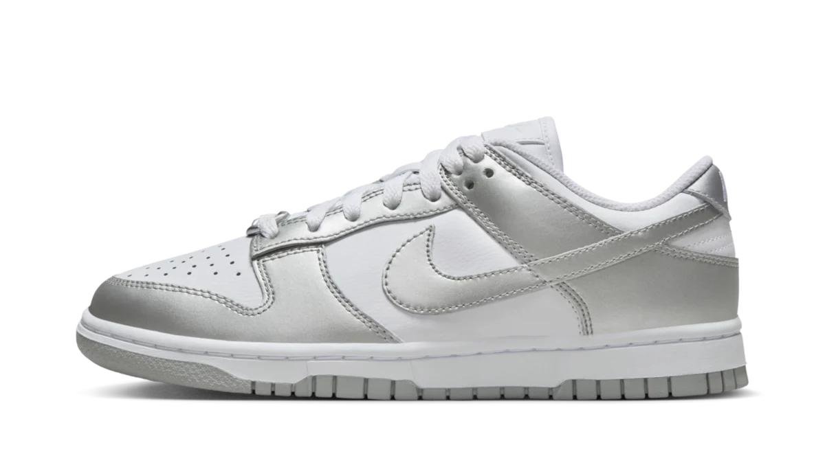 Nike Dunk Low 'Metallic Silver' (W)